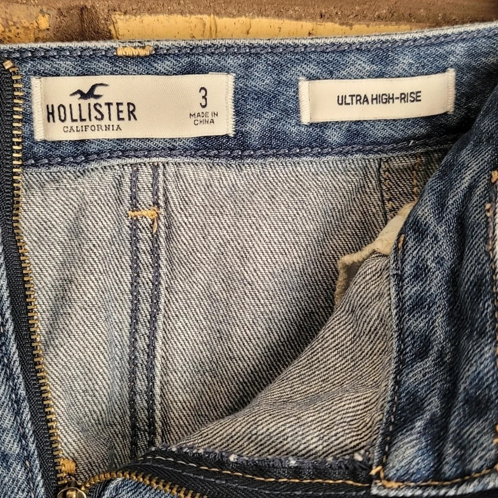 Hollister ultra high rise denim skirt - Picture 3 of 3